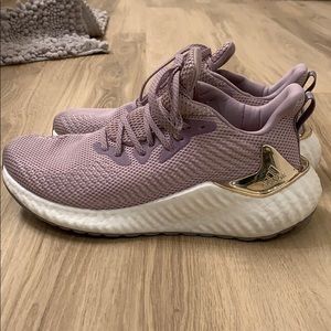 Adidas women’s size 7